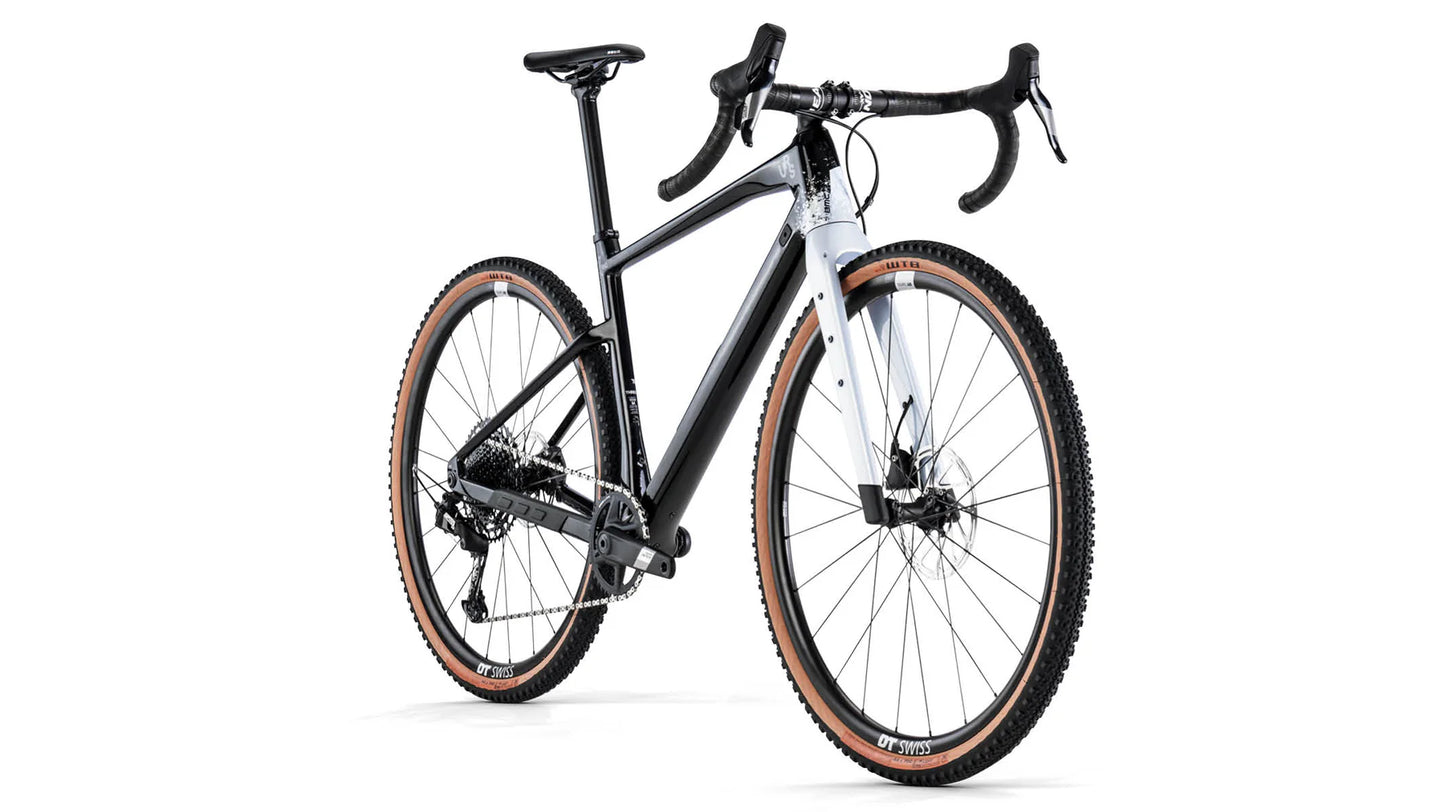 BMC URS THREE Black / White