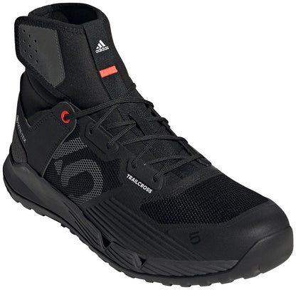 Five Ten Trailcross GTX Flat Shoes - Mens Core BLK / DGH Solid Gray / FTWR White 8